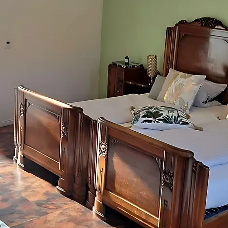 Barocker Hof Rhodt Apartment *