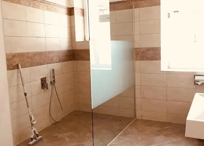 Barocker Hof Rhodt Appartement