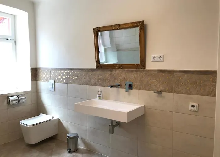 Barocker Hof Rhodt Daire *