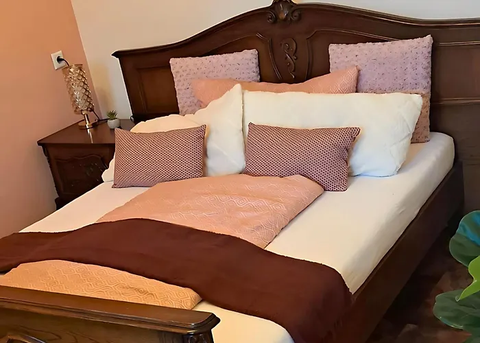 Barocker Hof Rhodt Appartement