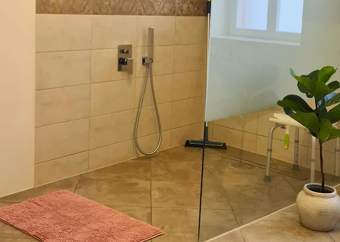 Barocker Hof Rhodt *